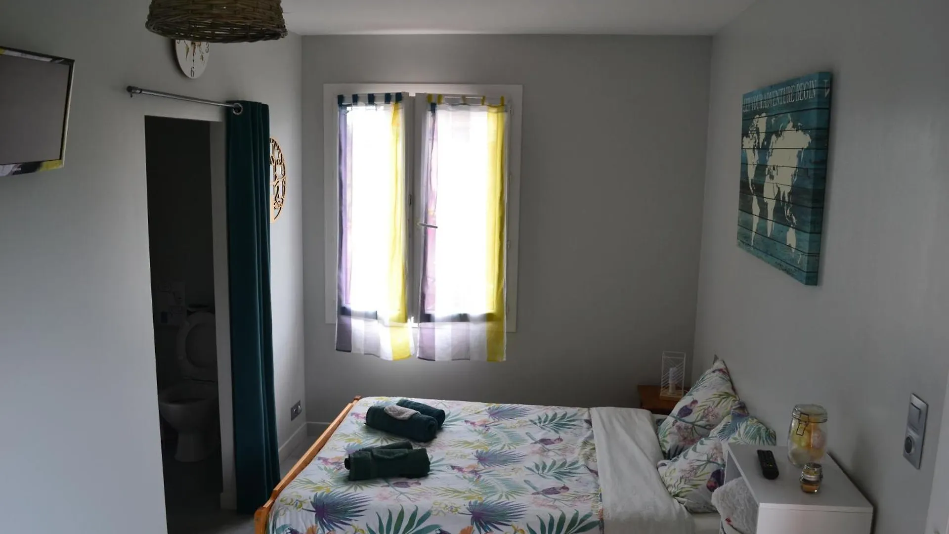 Chambre Avec Petite Terrasse Sorbier 0*,